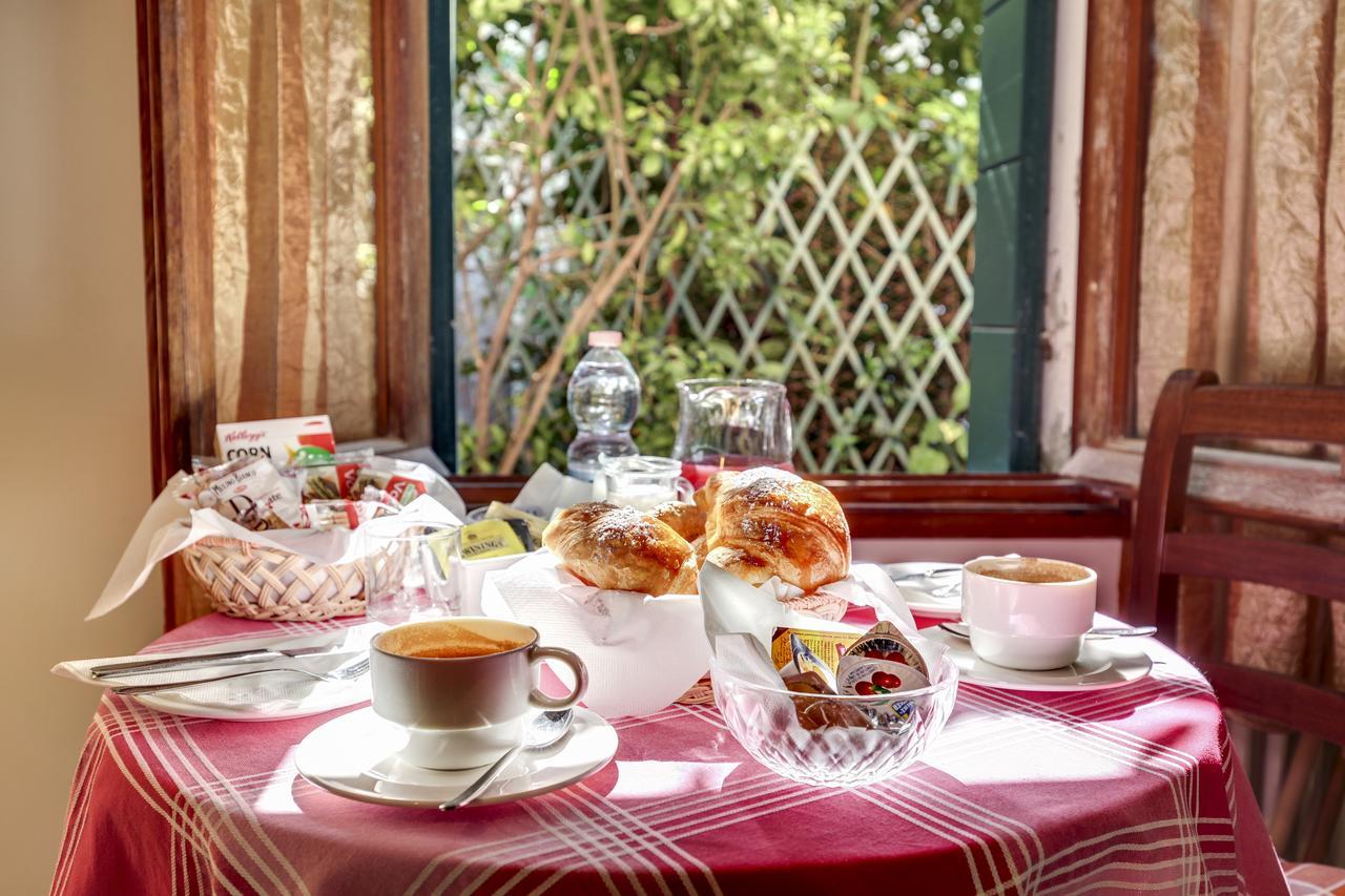 ヴェネツィア カーサ ディ サラ Bed & Breakfast エクステリア 写真