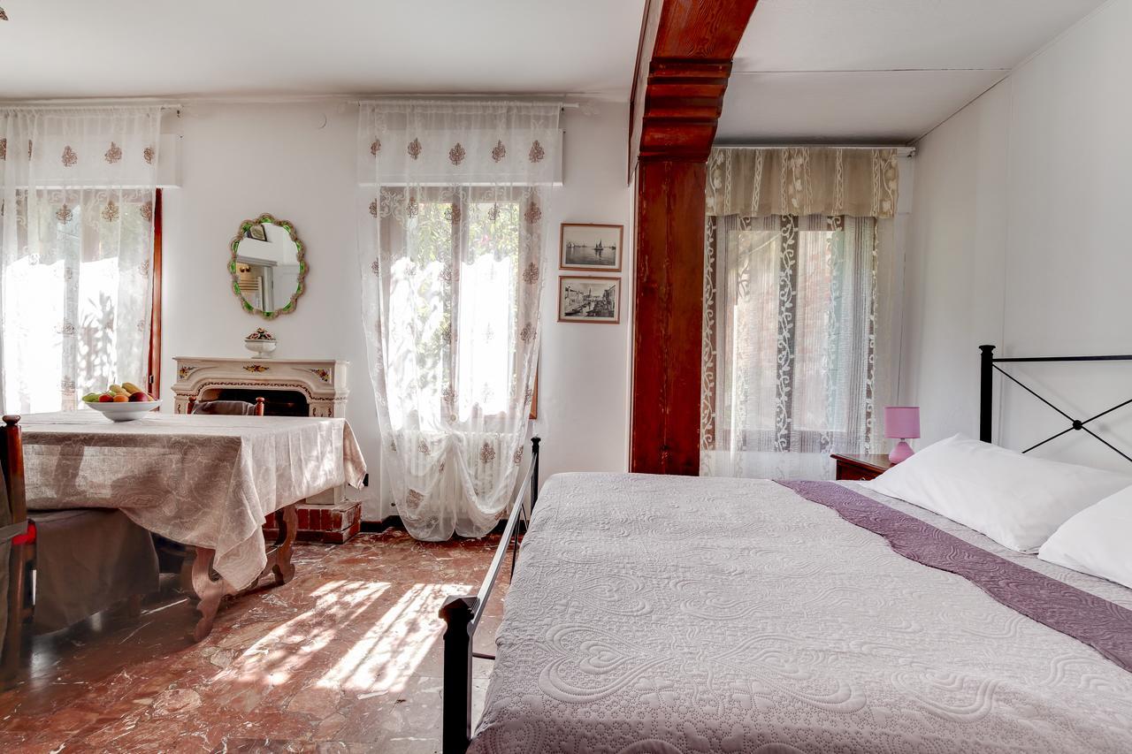 ヴェネツィア カーサ ディ サラ Bed & Breakfast エクステリア 写真